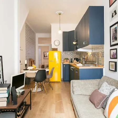 Apartment Charming With Terrace St Amaro Lisbon