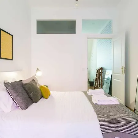Διαμέρισμα St Amaro- Chic Terrace Studio Lisbon Congress